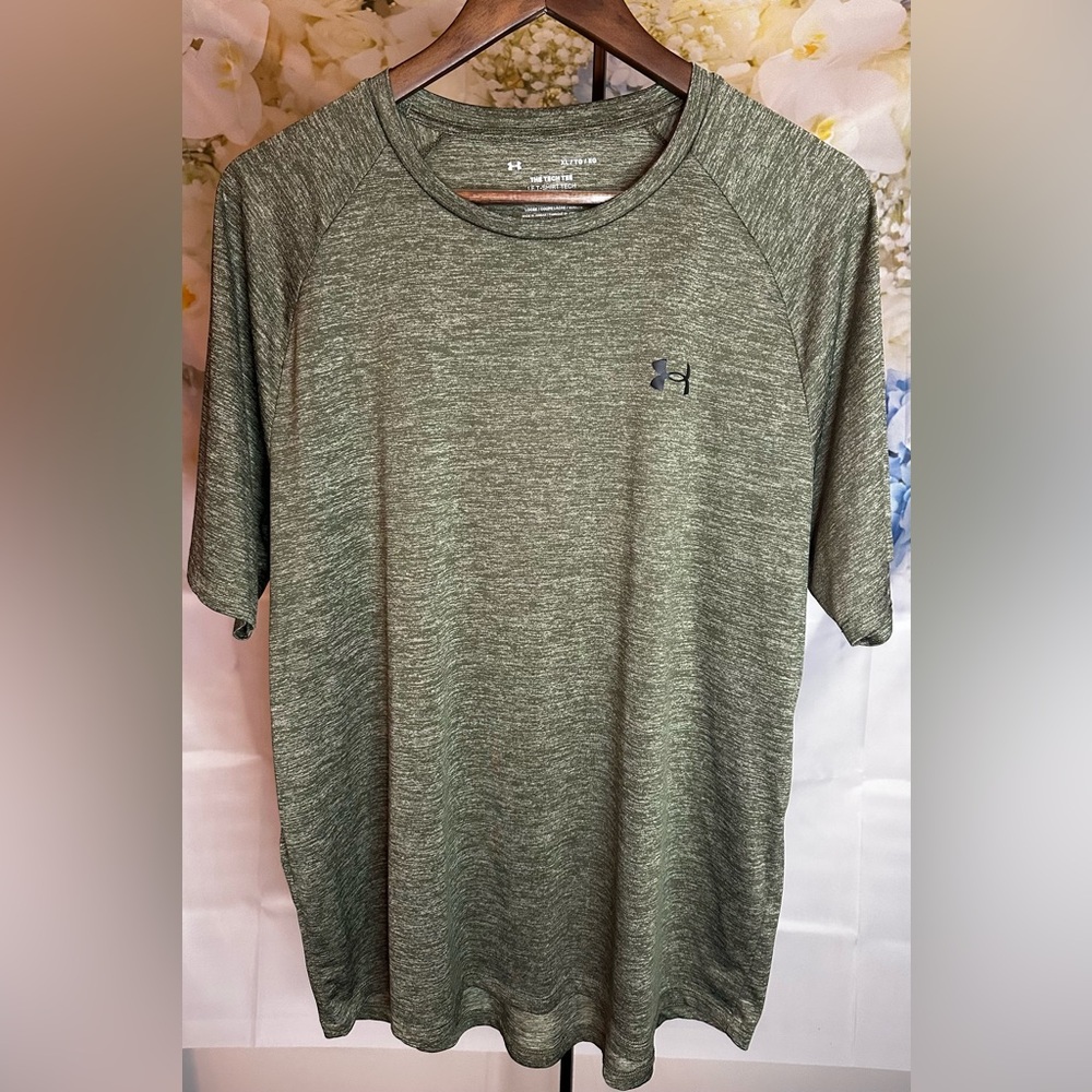 Under Armour Green Short Sleeve Tee with Crew Neck XL NWOT